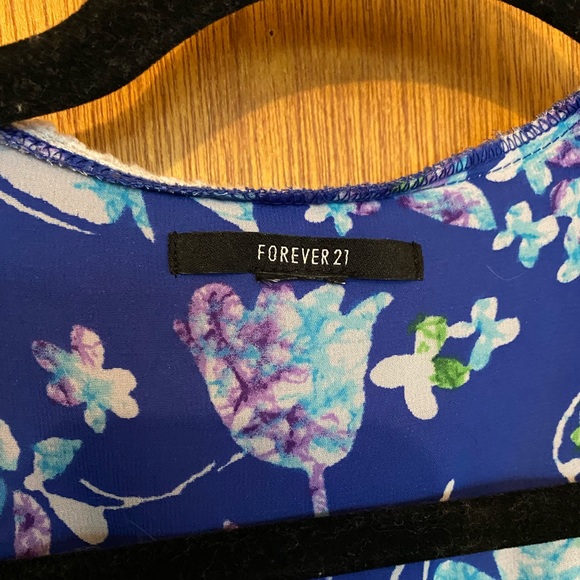 Floral Kimono 🩵🌺 - Picture 2 of 4